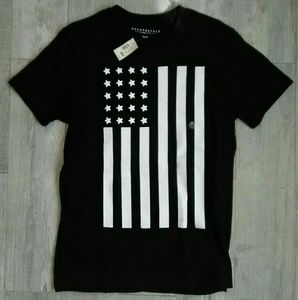 Black and White Flag T-shirt
